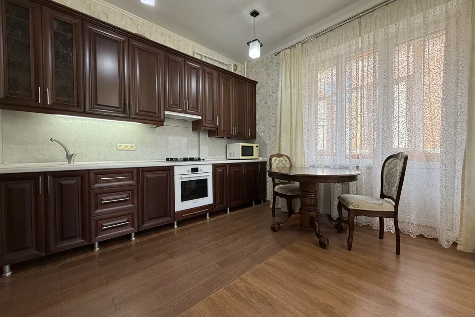Продаётся 2-комнатная квартира, 62.6 м²