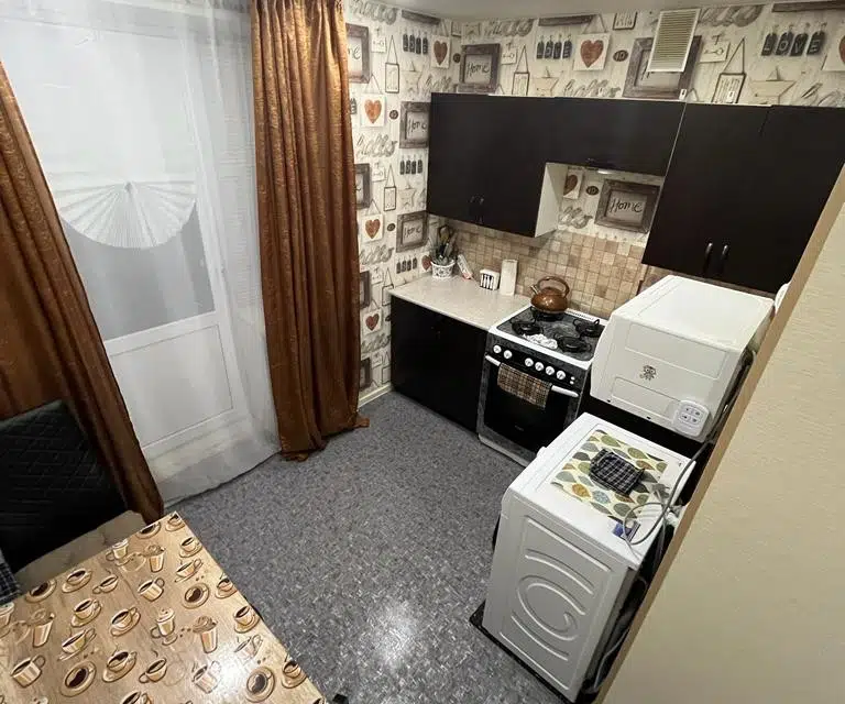Продаётся 3-комнатная квартира, 61.4 м²