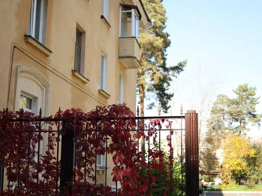 Продаётся 2-комнатная квартира, 56.8 м²