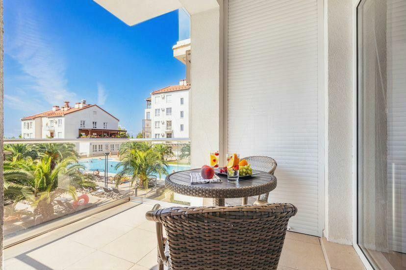 Продаётся 1-комнатная квартира, 52 м²