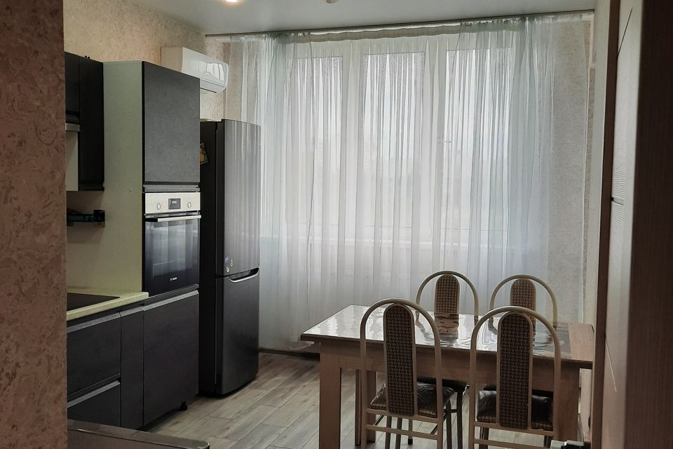 Продаётся 2-комнатная квартира, 58 м²
