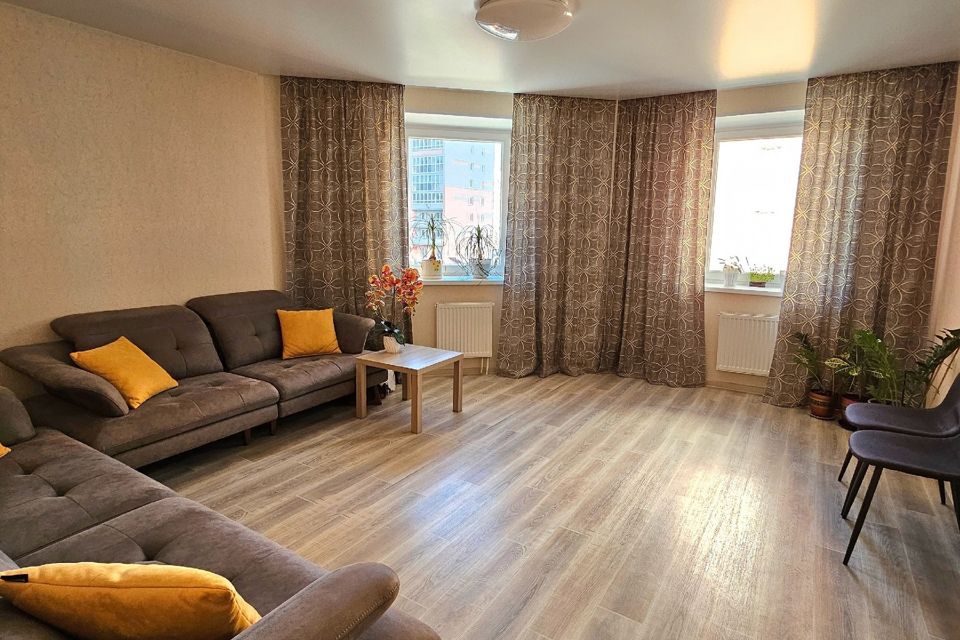 Продаётся 2-комнатная квартира, 65 м²
