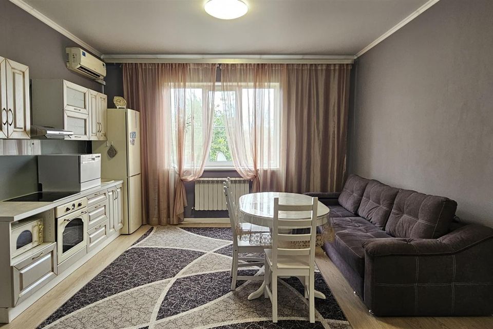 Продаётся 2-комнатная квартира, 77.5 м²