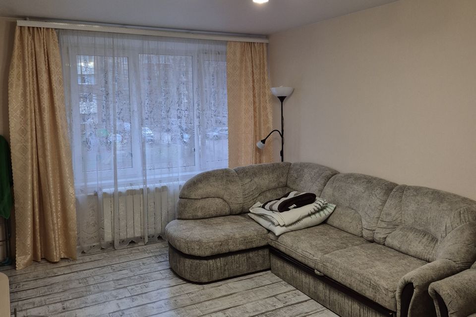 Продаётся 3-комнатная квартира, 63.3 м²