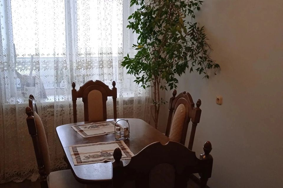 Продаётся 3-комнатная квартира, 74.5 м²