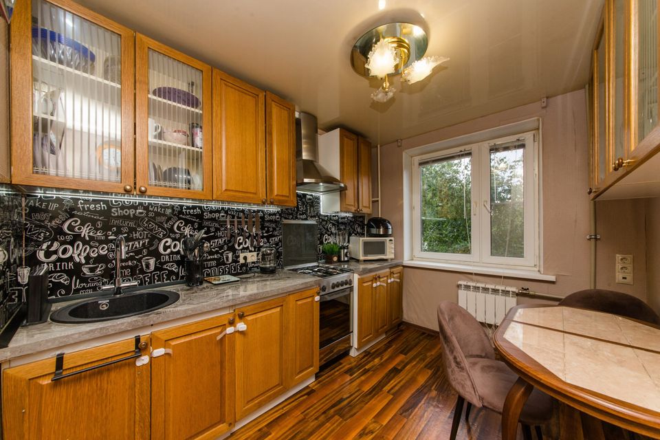 Продаётся 3-комнатная квартира, 67.4 м²