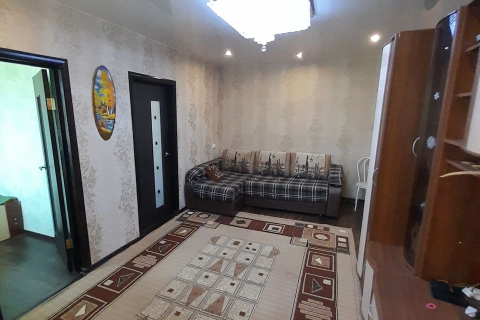 Продаётся 3-комнатная квартира, 59.8 м²