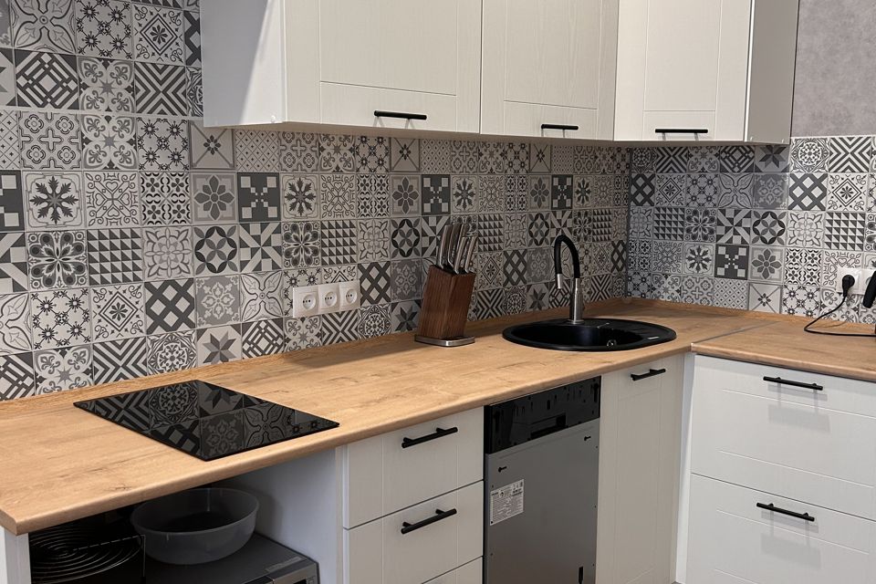 Продаётся 1-комнатная квартира, 45.8 м²