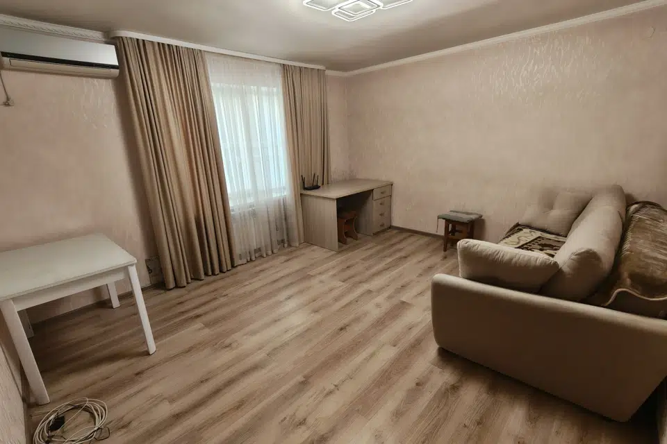 Продаётся 2-комнатная квартира, 53.8 м²