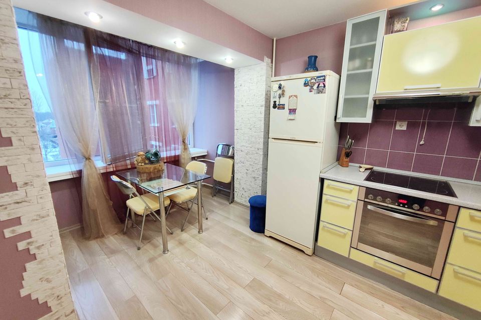 Продаётся 3-комнатная квартира, 70.6 м²