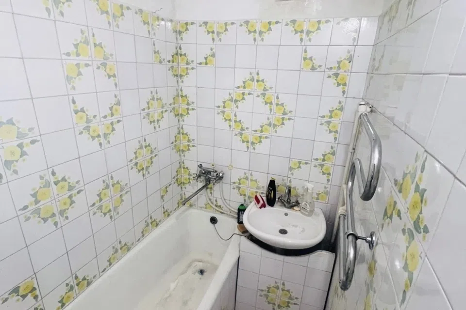 Продаётся 4-комнатная квартира, 80 м²