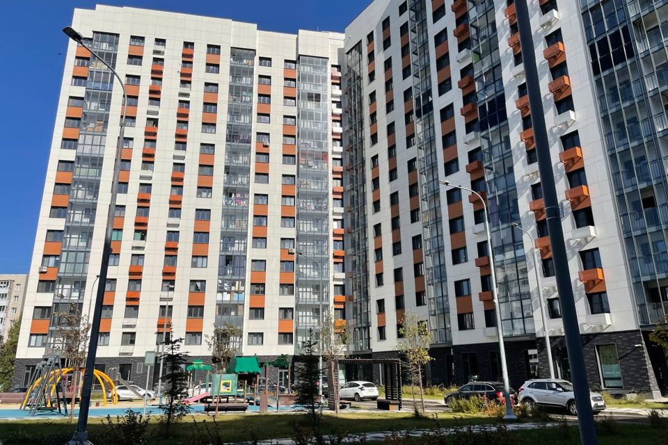 Продаётся 1-комнатная квартира, 43.6 м²