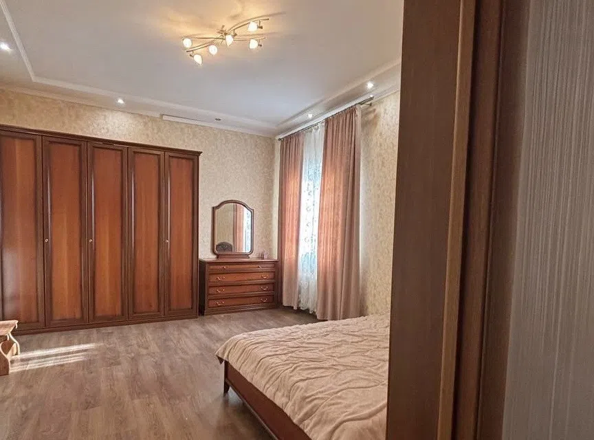 Продаётся 2-этажный дом, 217 м²