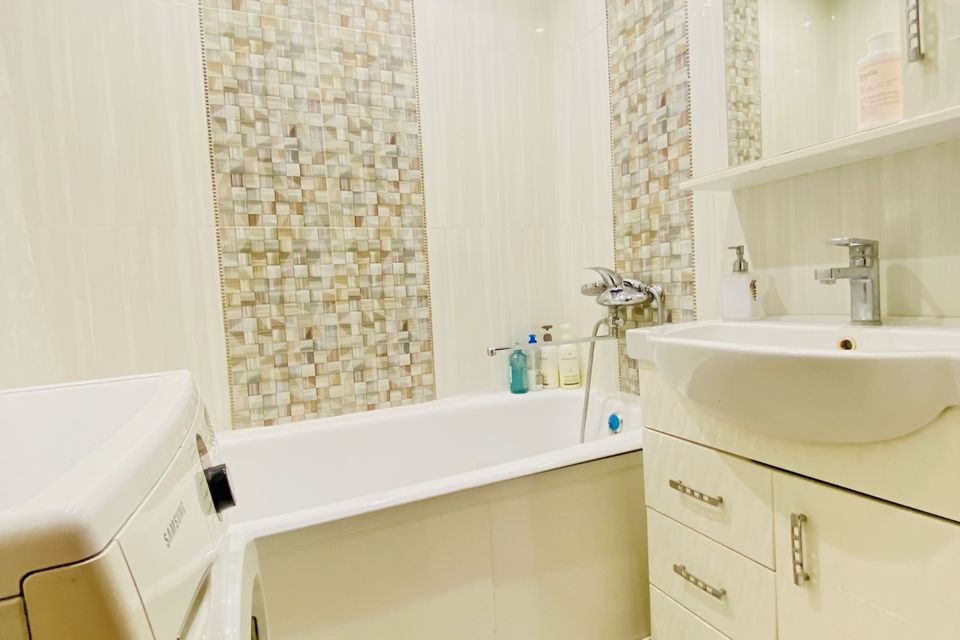 Продаётся 4-комнатная квартира, 81.6 м²