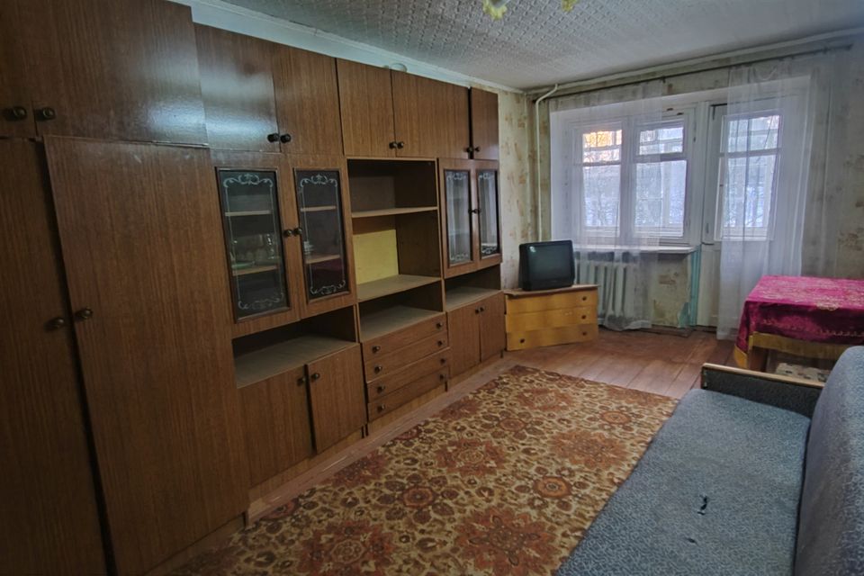 Продаётся комната в 2-комн. квартире, 24.5 м²