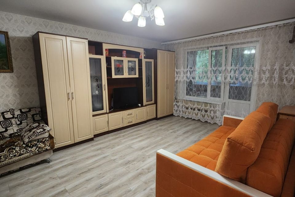Продаётся 1-комнатная квартира, 35.2 м²