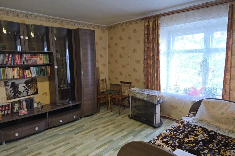Продаётся 1-комнатная квартира, 38.3 м²