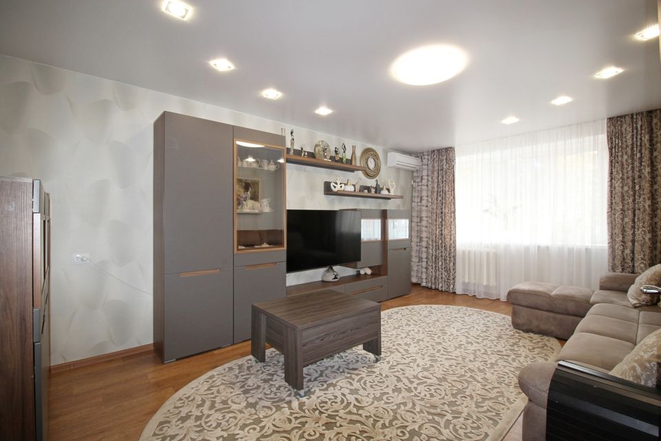 Продаётся 2-комнатная квартира, 71.3 м²