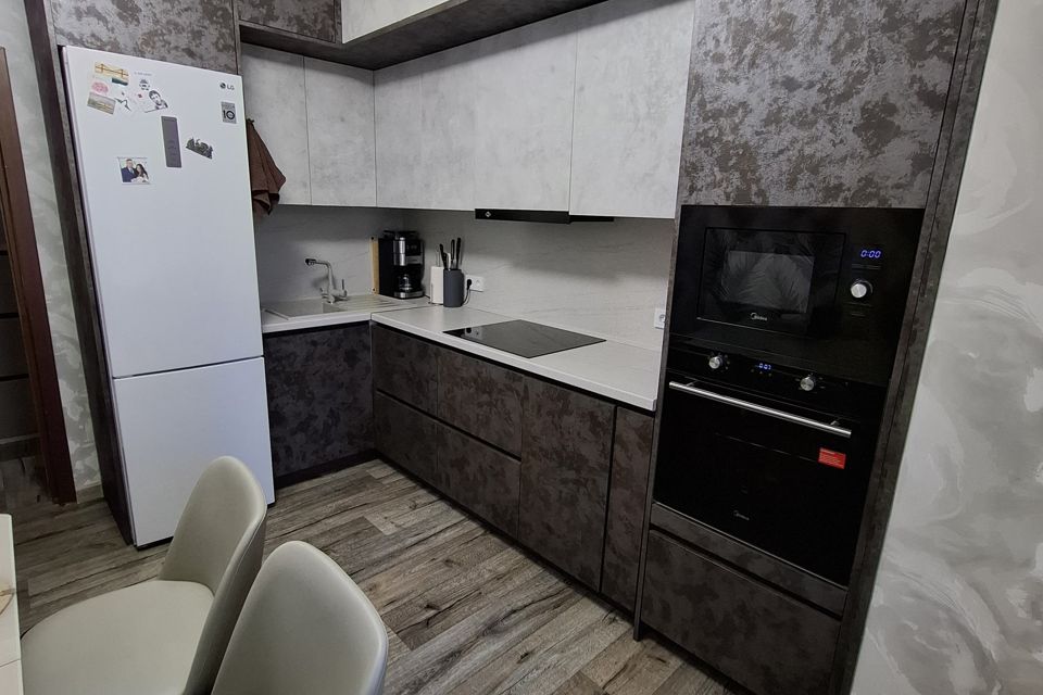 Продаётся 1-комнатная квартира, 53.5 м²