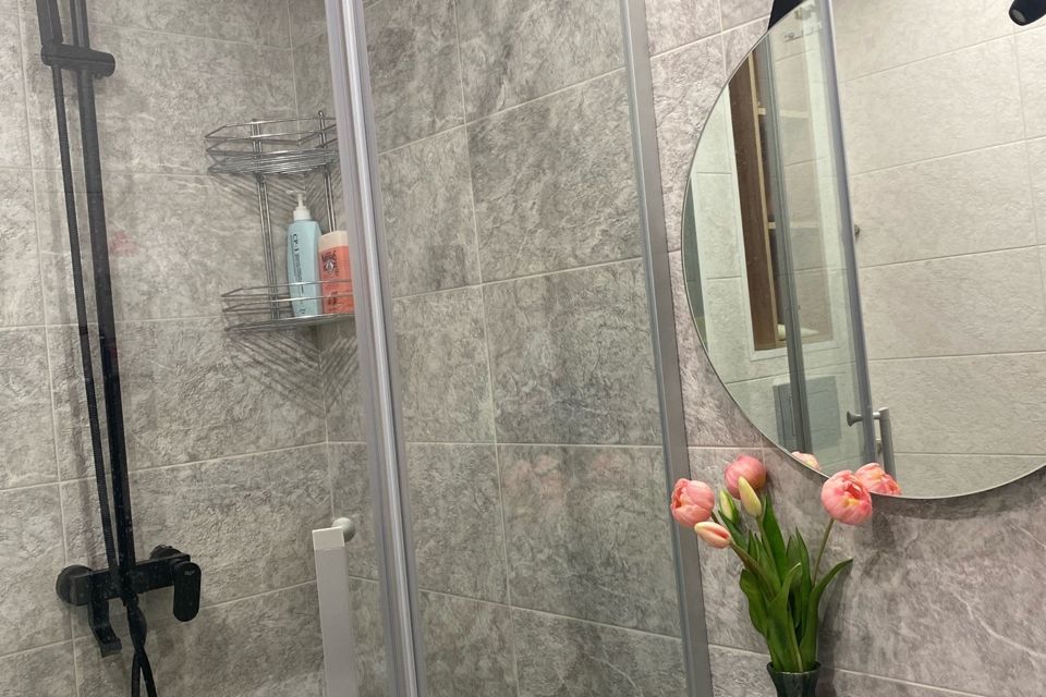 Продаётся 1-комнатная квартира, 42 м²