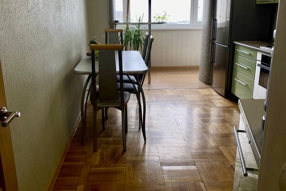 Продаётся 4-комнатная квартира, 90.1 м²