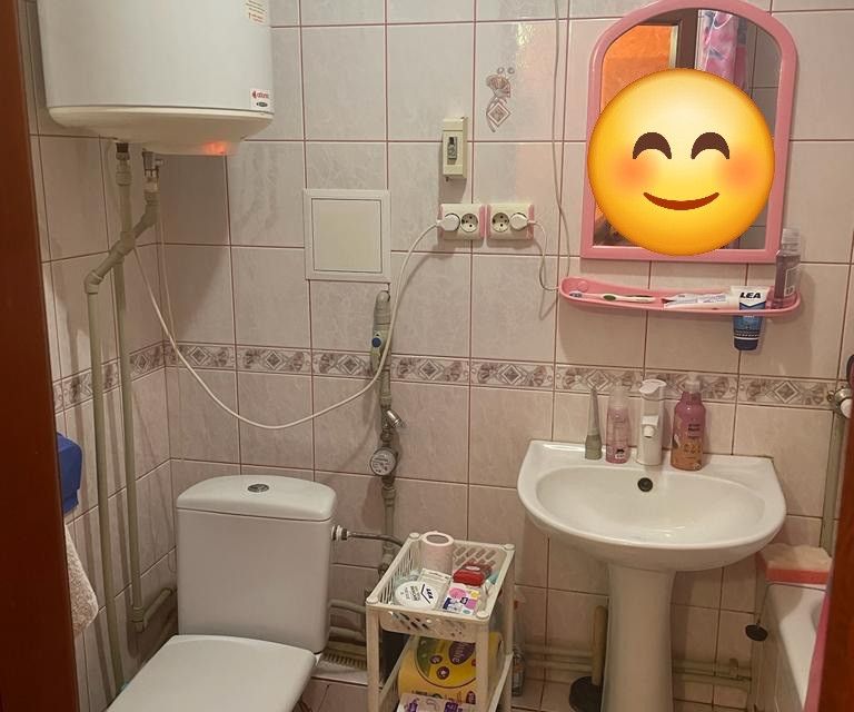 Продаётся 3-комнатная квартира, 57 м²
