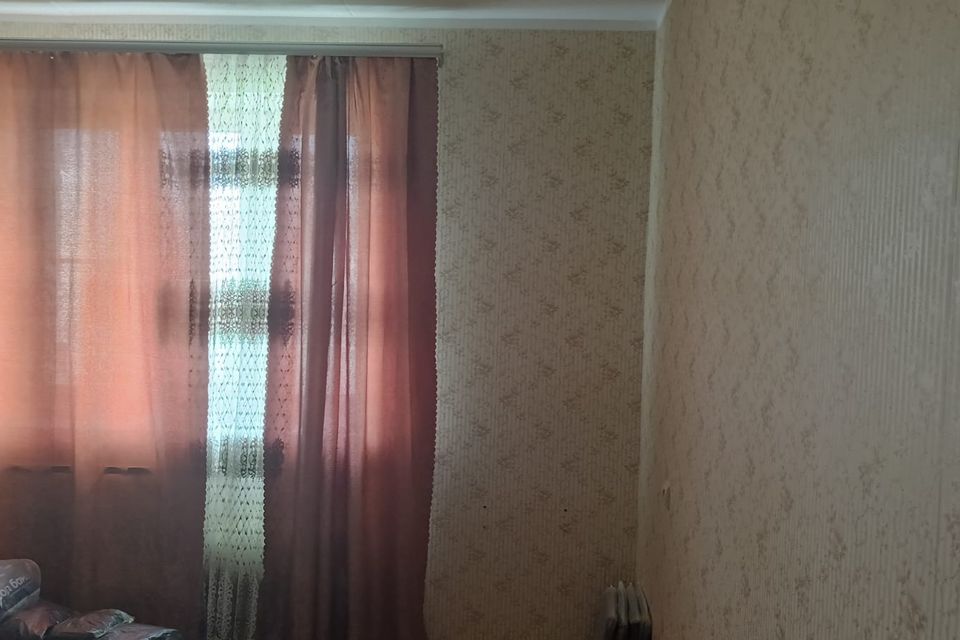 Продаётся 1-комнатная квартира, 39.8 м²