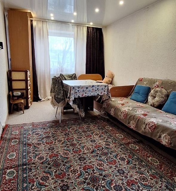 Продаётся 2-комнатная квартира, 42.7 м²