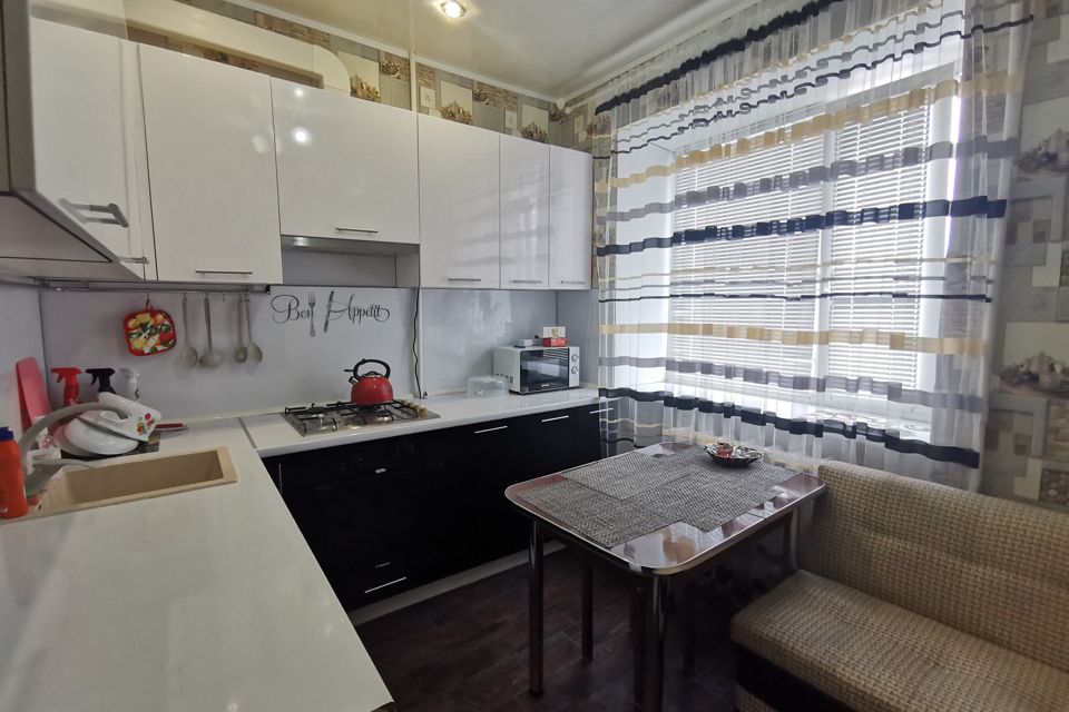 Продаётся 1-комнатная квартира, 38.2 м²