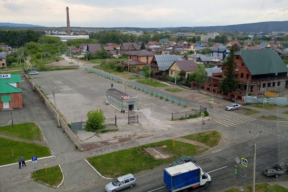 Продаётся 4-комнатная квартира, 74 м²