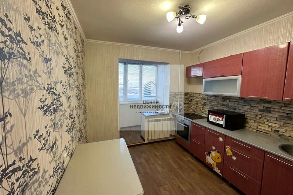 Продаётся 4-комнатная квартира, 81.4 м²