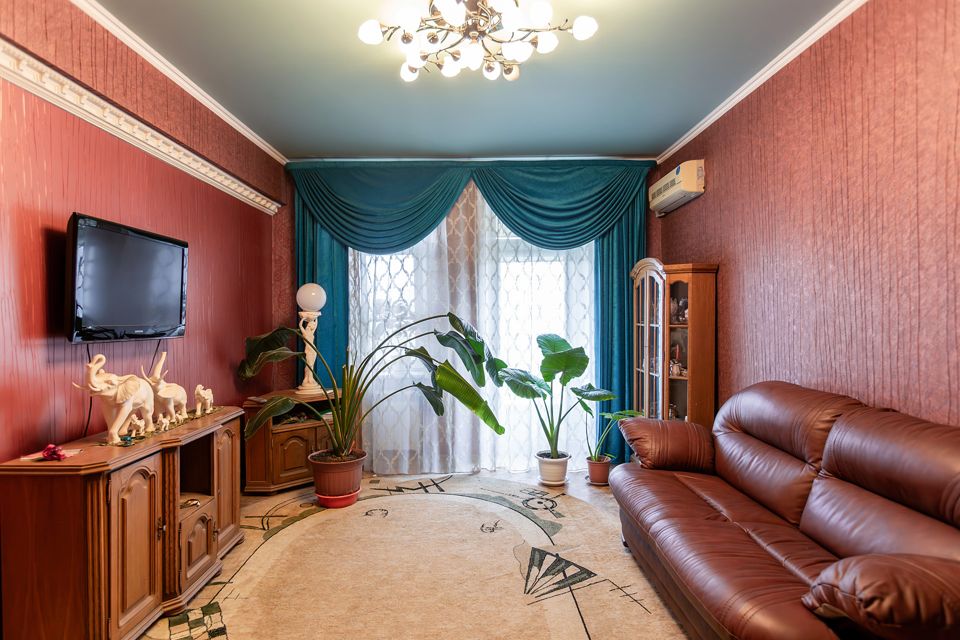Продаётся 3-комнатная квартира, 70.8 м²