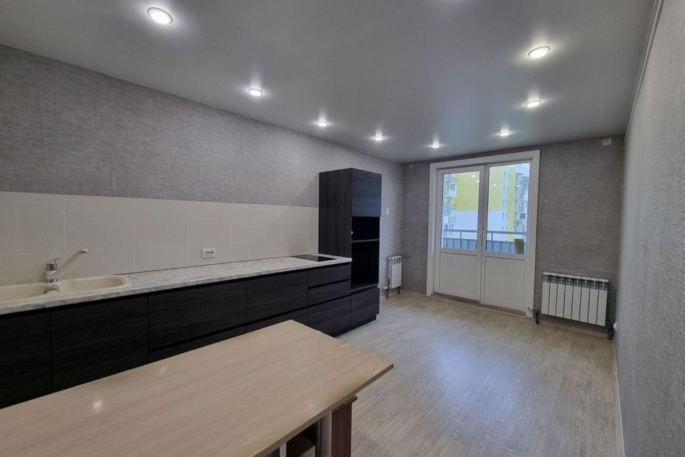 Продаётся 1-комнатная квартира, 43.2 м²