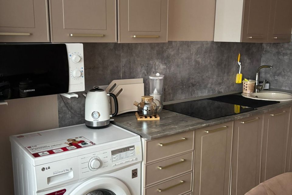 Продаётся 1-комнатная квартира, 35.4 м²