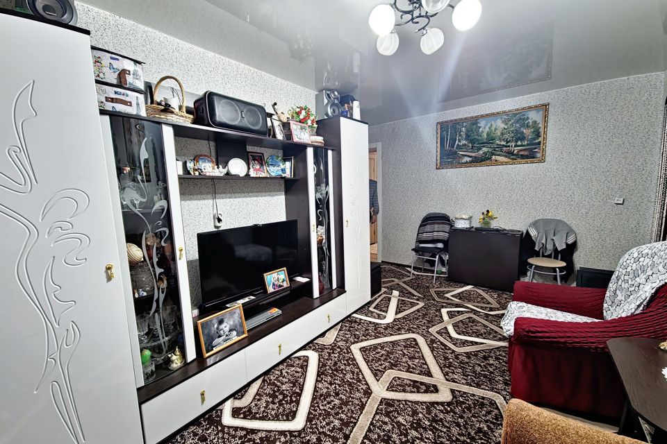 Продаётся 3-комнатная квартира, 54.8 м²