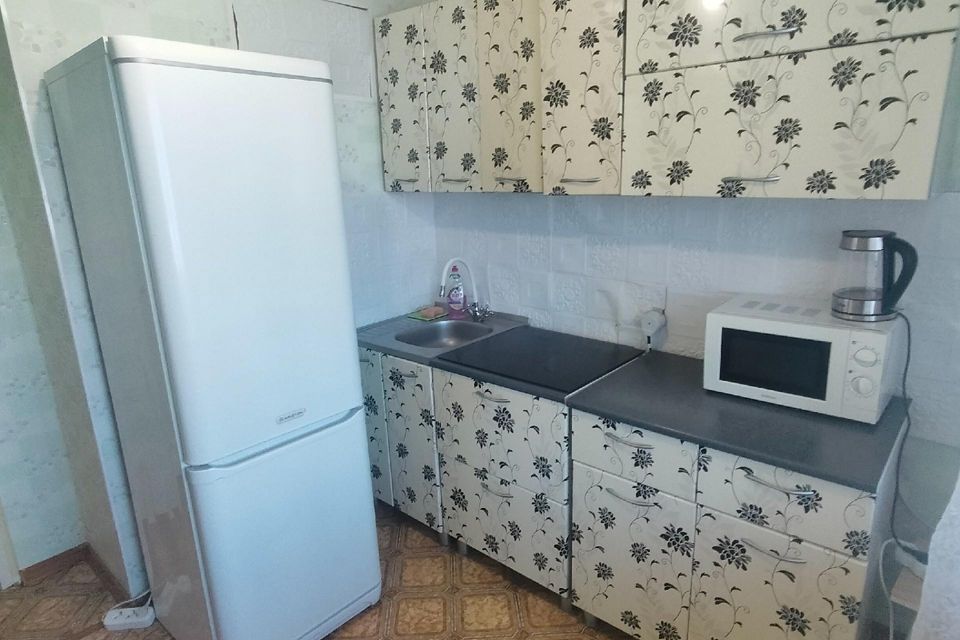 Продаётся 2-комнатная квартира, 42.4 м²