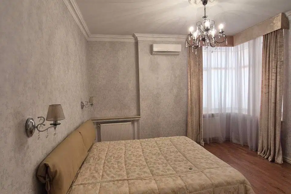 Продаётся 4-комнатная квартира, 154 м²