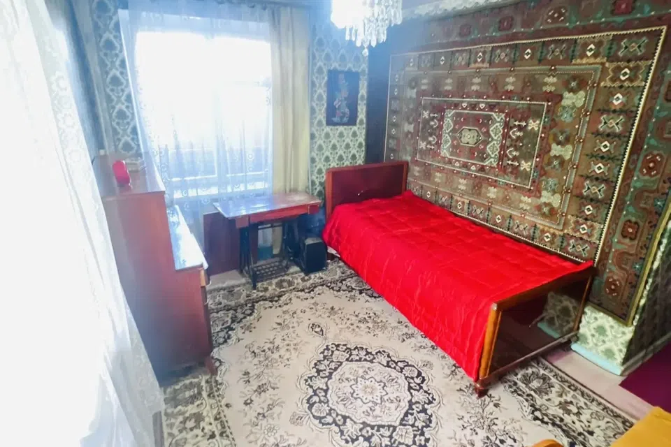 Продаётся 4-комнатная квартира, 79 м²