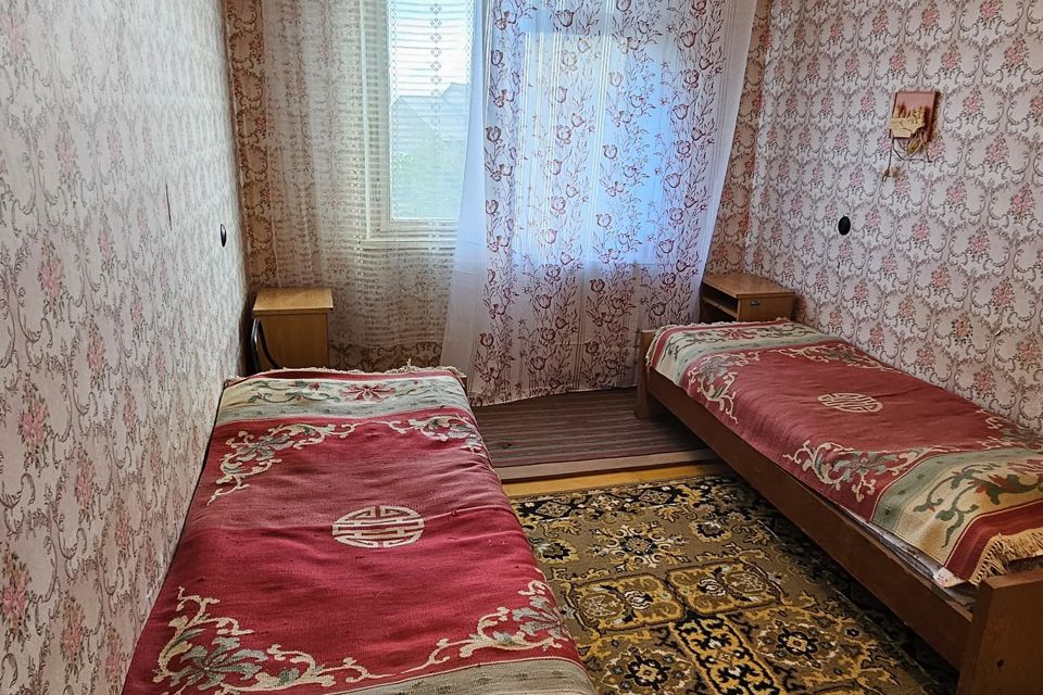 Продаётся 4-комнатная квартира, 61 м²