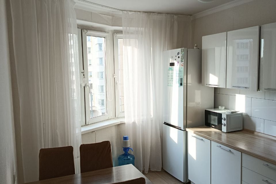 Продаётся 1-комнатная квартира, 37.8 м²