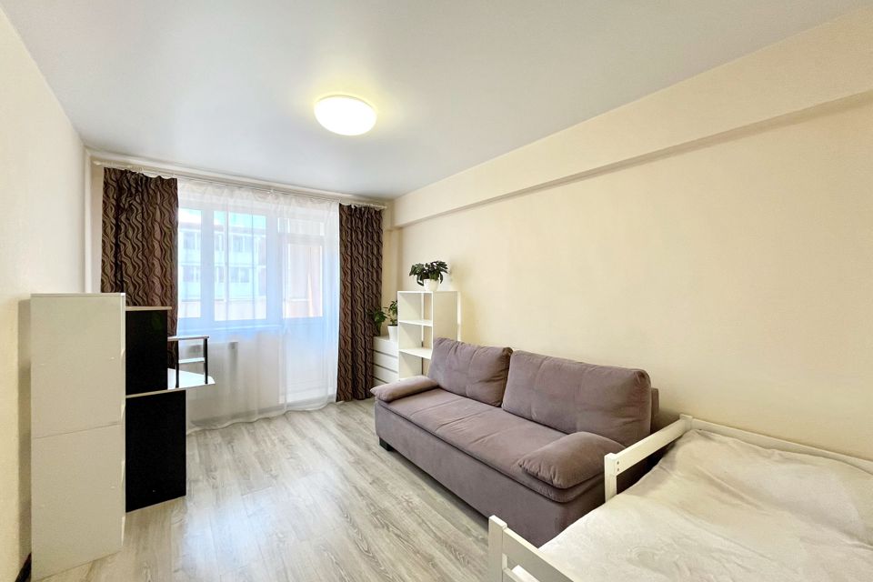 Продаётся 1-комнатная квартира, 43 м²