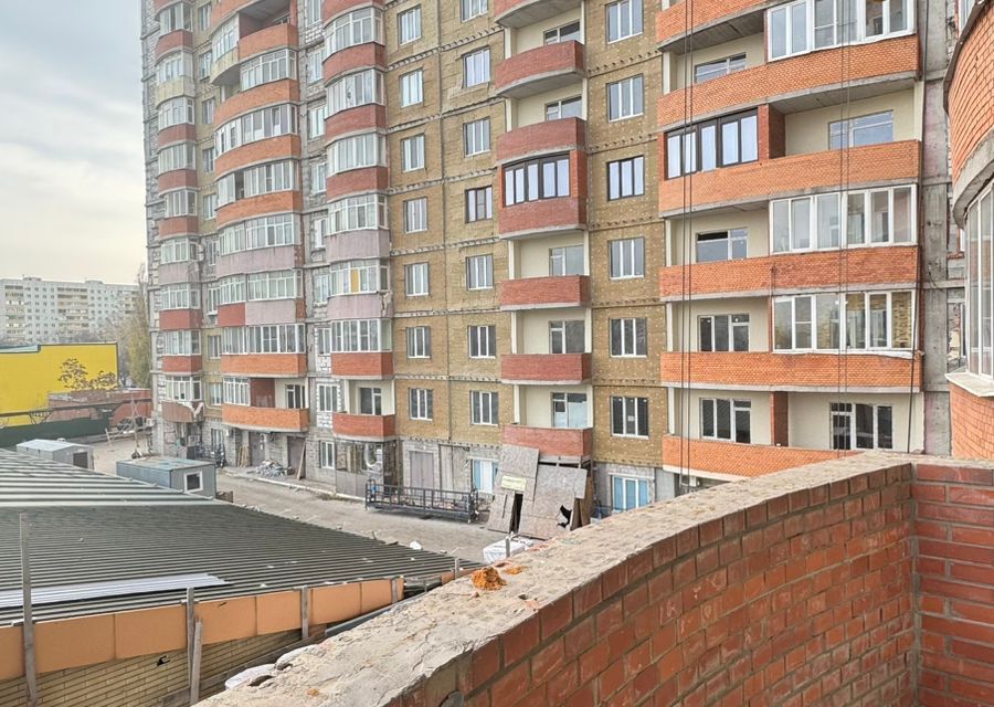 Продаётся 2-комнатная квартира, 75.8 м²