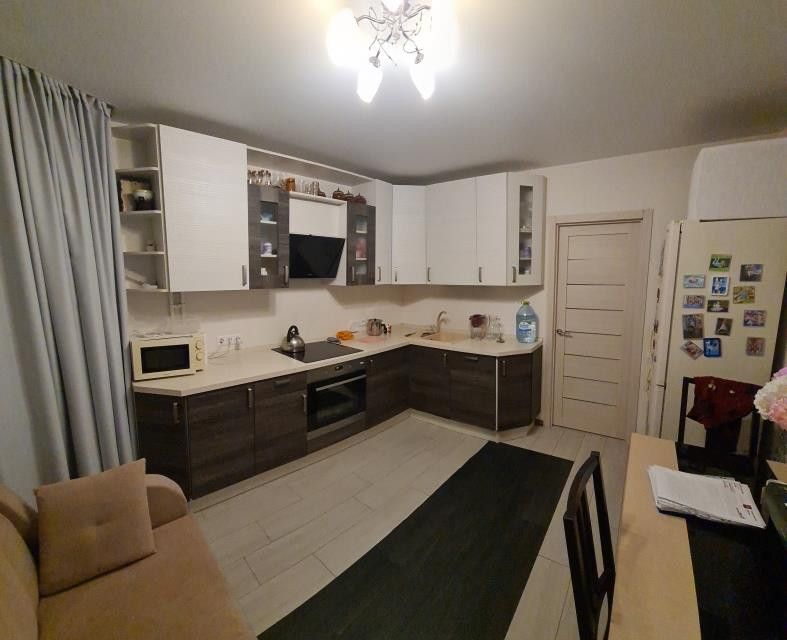Продаётся 2-комнатная квартира, 63.4 м²