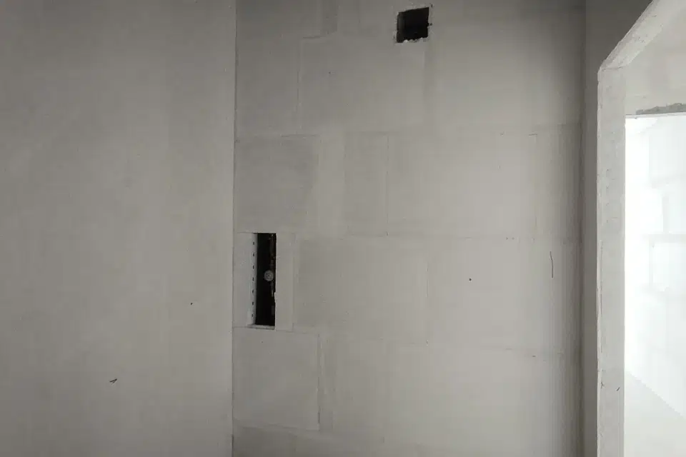 Продаётся 1-комнатная квартира, 43 м²