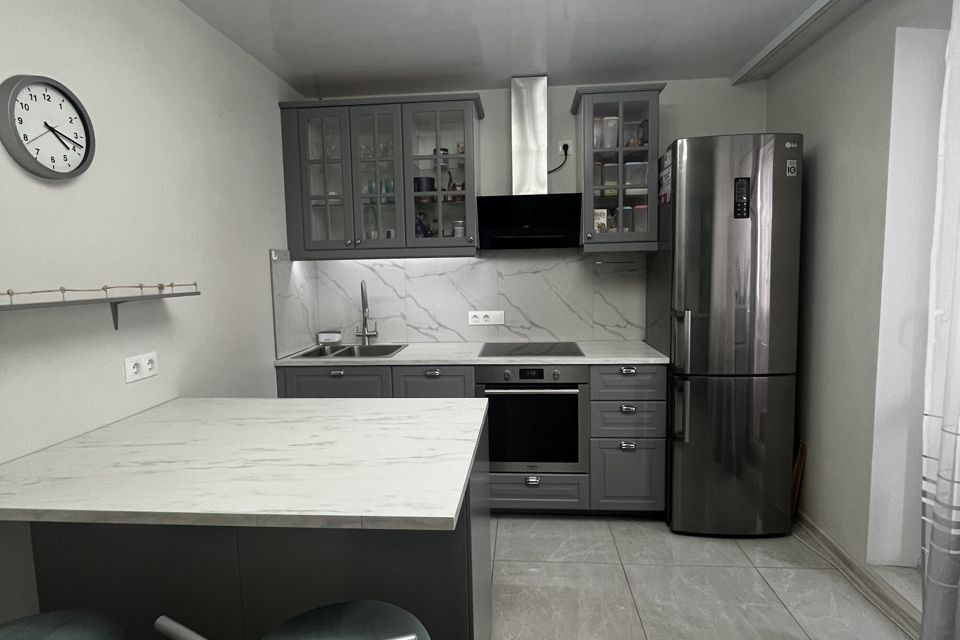 Продаётся 3-комнатная квартира, 111.3 м²
