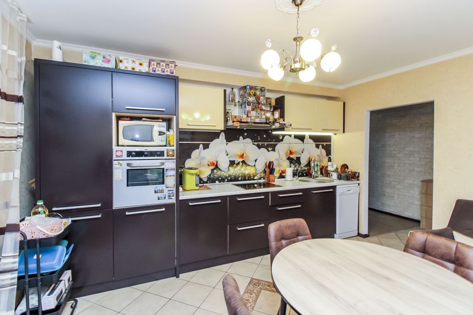 Продаётся 3-комнатная квартира, 68 м²