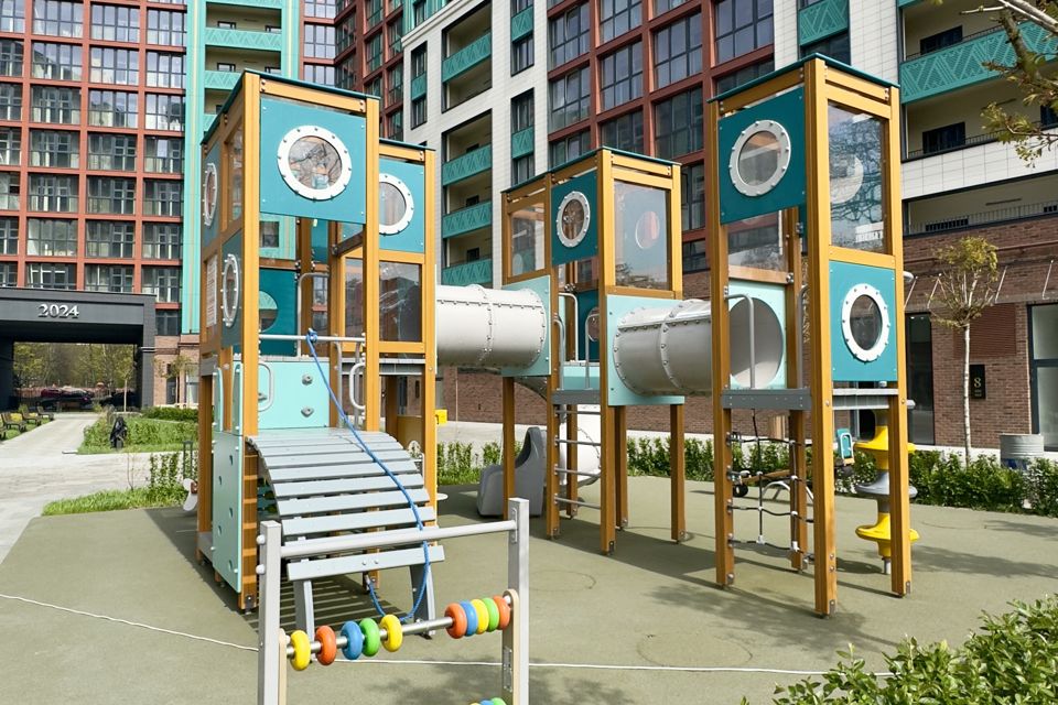Продаётся 1-комнатная квартира, 42 м²