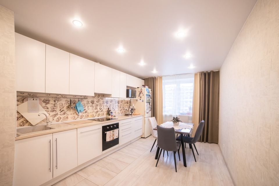 Продаётся 3-комнатная квартира, 81.9 м²