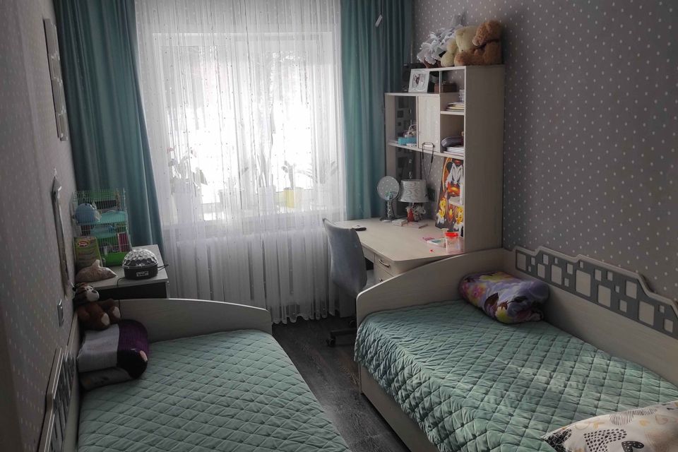Продаётся 3-комнатная квартира, 57.7 м²