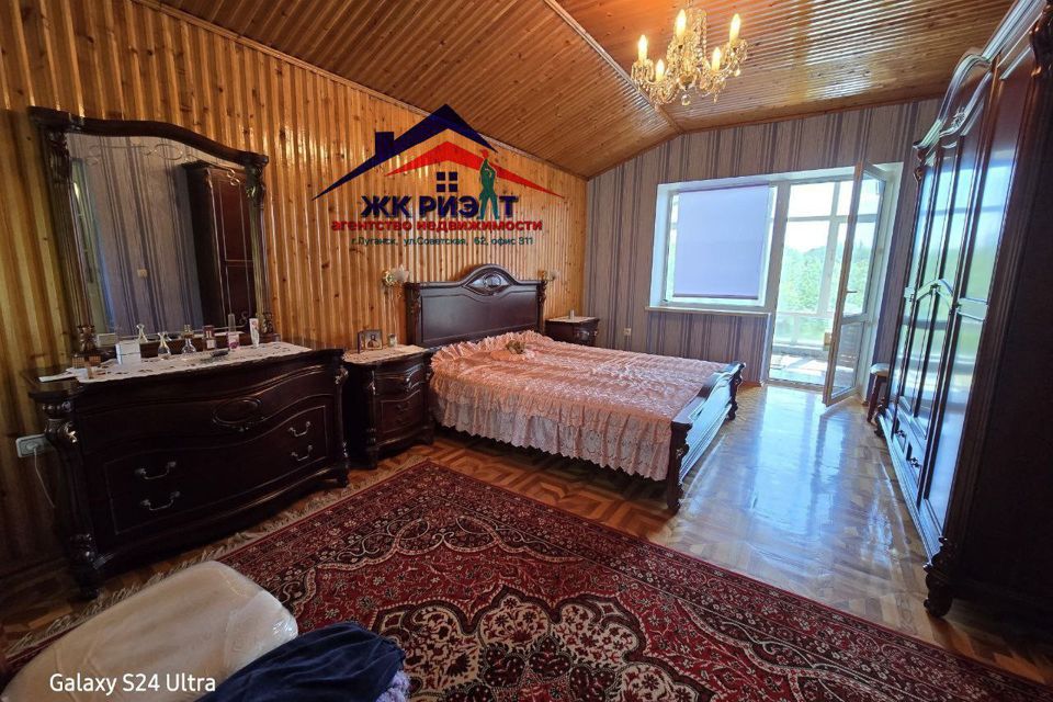 Продаётся 2-этажный дом, 268 м²